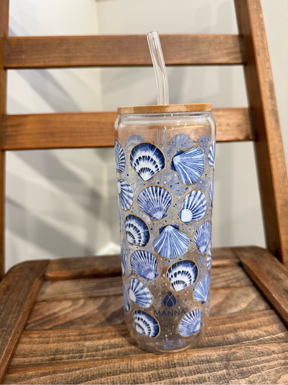 Manna 20 oz Glass Tumbler Blue Seashell Beach Coastal Bamboo Lid Glass Straw